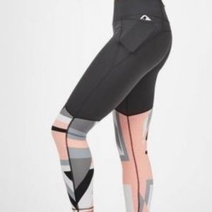 NWOT Sweaty Betty London capri leggings XXS